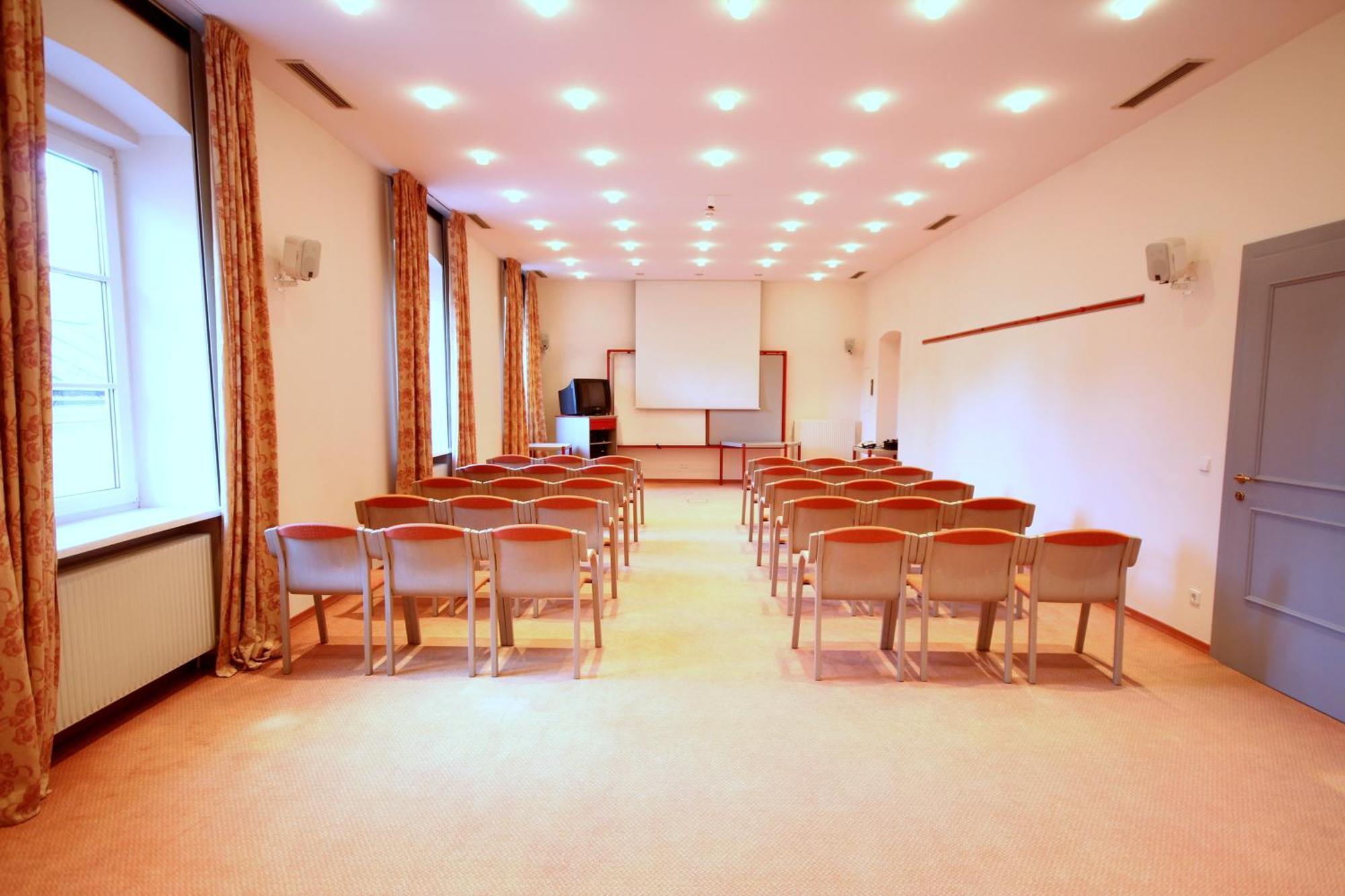 Carinthia Stadthotel Klagenfurt am Woerthersee Exteriör bild